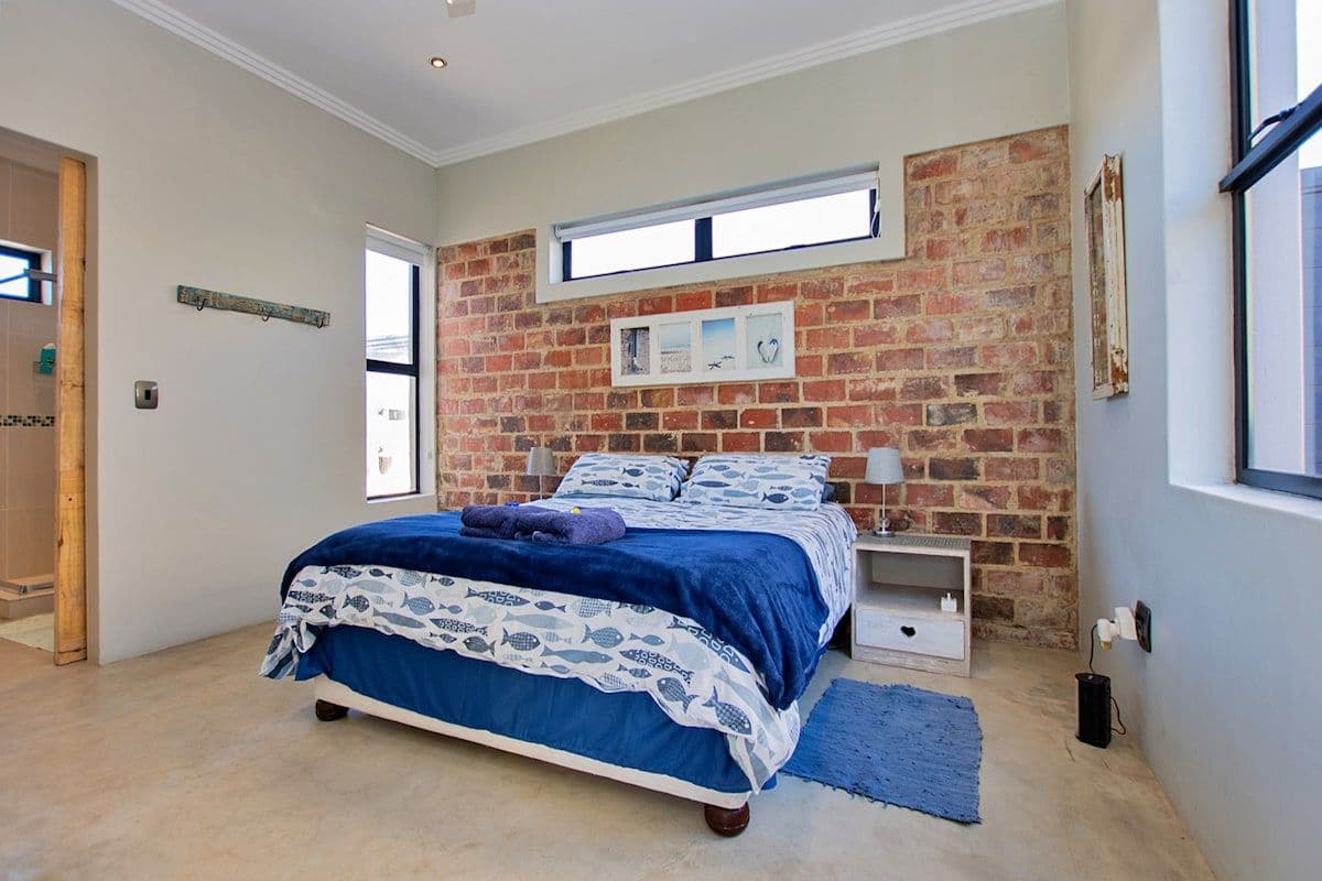 Beach Breakaway Apartment — view 3