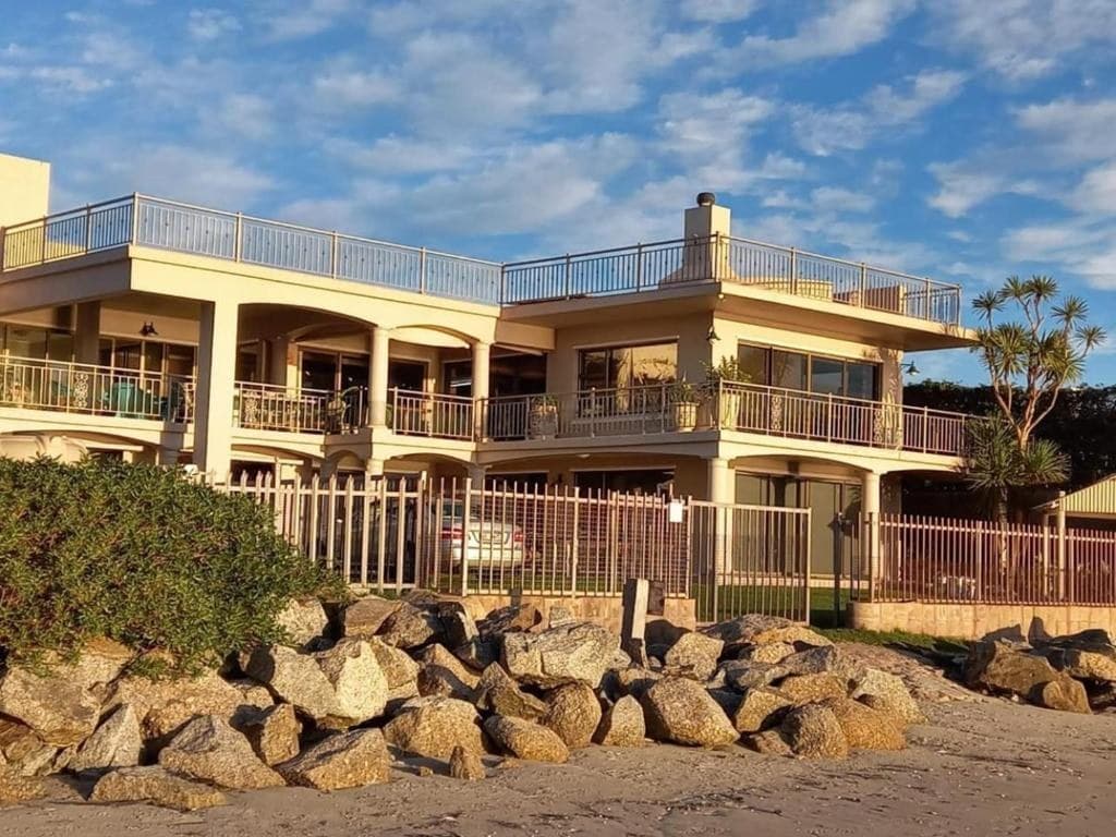 By The Beach - Beachfront Apartment & Home — main view