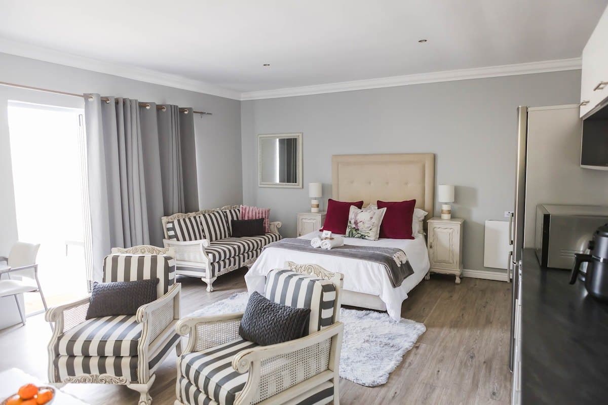 Namaste Spacious Studio Apartment — view 3