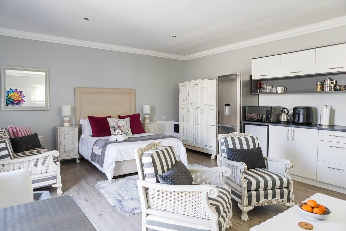 Namaste Spacious Studio Apartment — main view